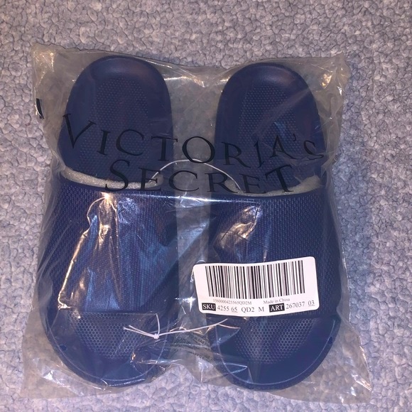 Victoria’s Secret Pink NEW WITH TAG Pillow Slides M (7/8) - Picture 2 of 6